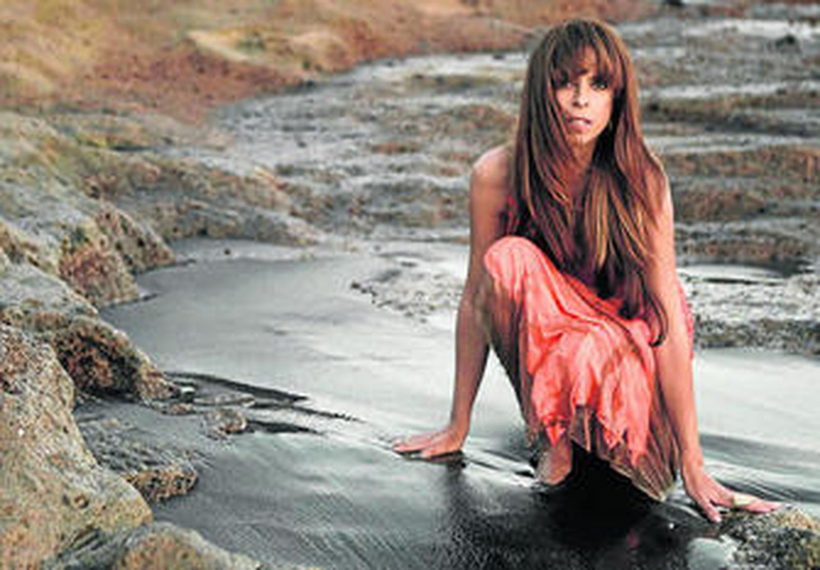 Pastora Soler, en la fotografía que ilustra la portada de su décimo trabajo, 'Conóceme'.