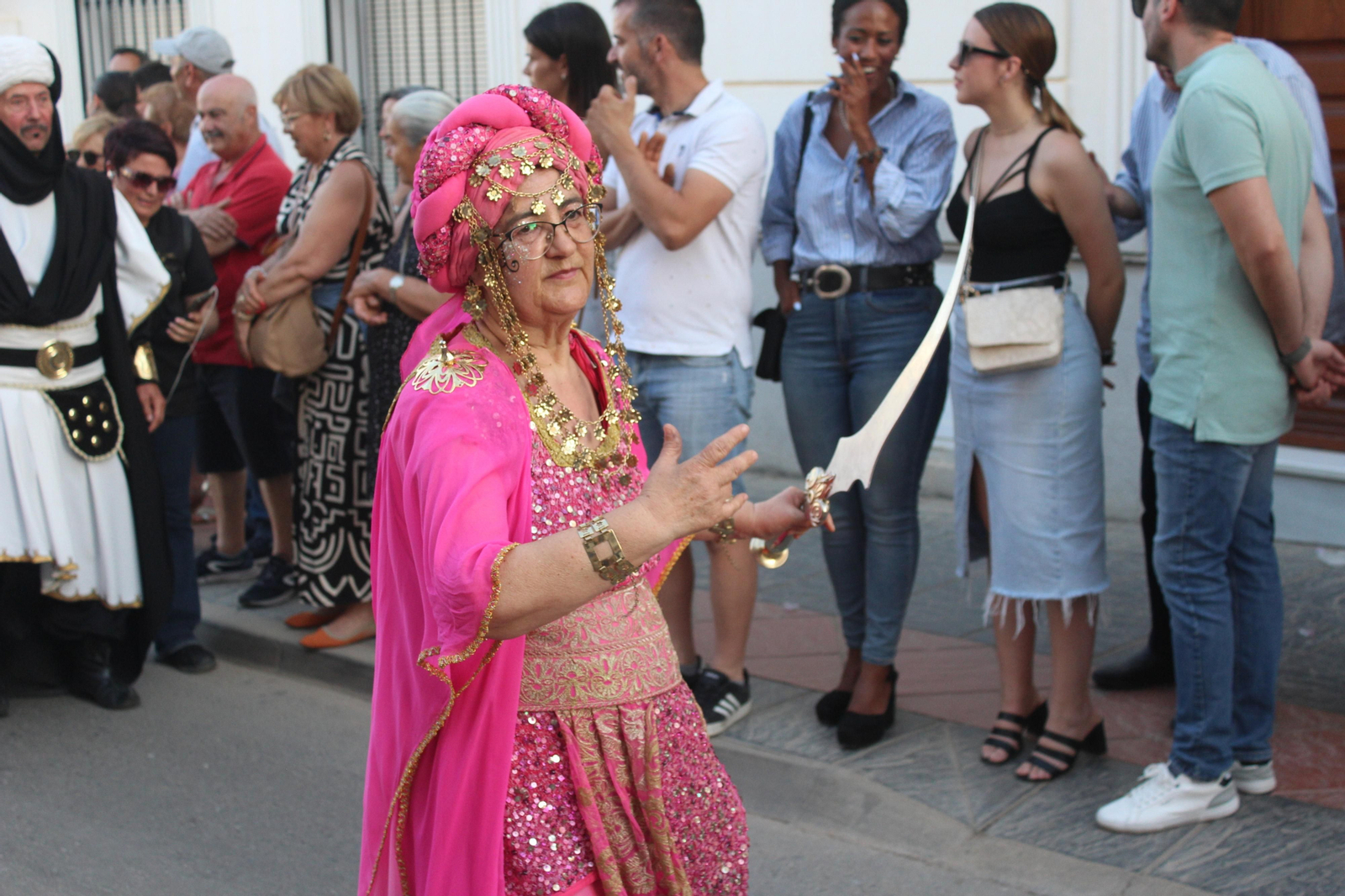 El desfile de Moros y Cristianos de Vera, en imágenes