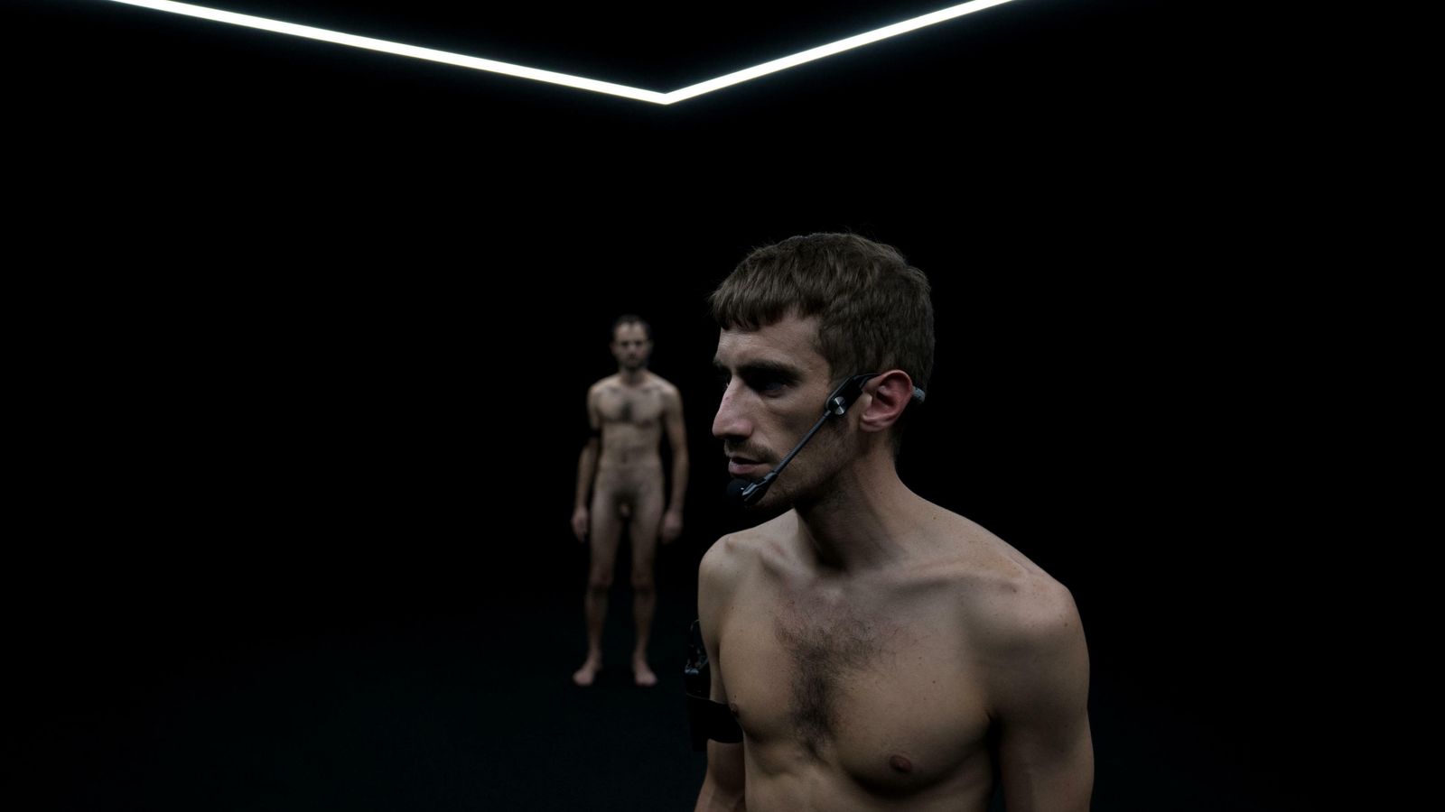 ‘’Dark Fiel Analysis’, una propuesta de Jefta van Dinther para dos intérpretes.