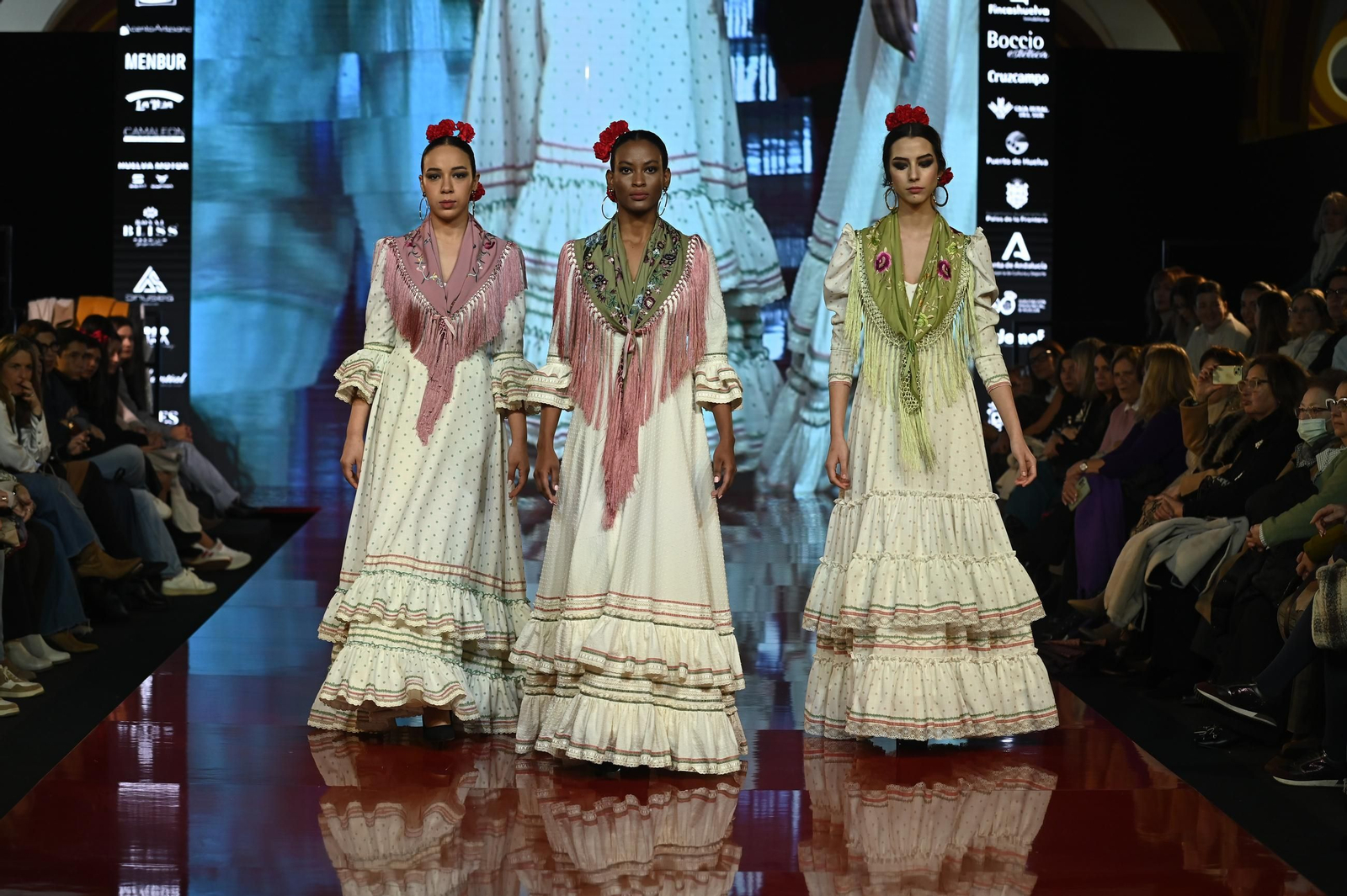 Huelva Flamenca 2025: Desfile de Raquel Muñoz