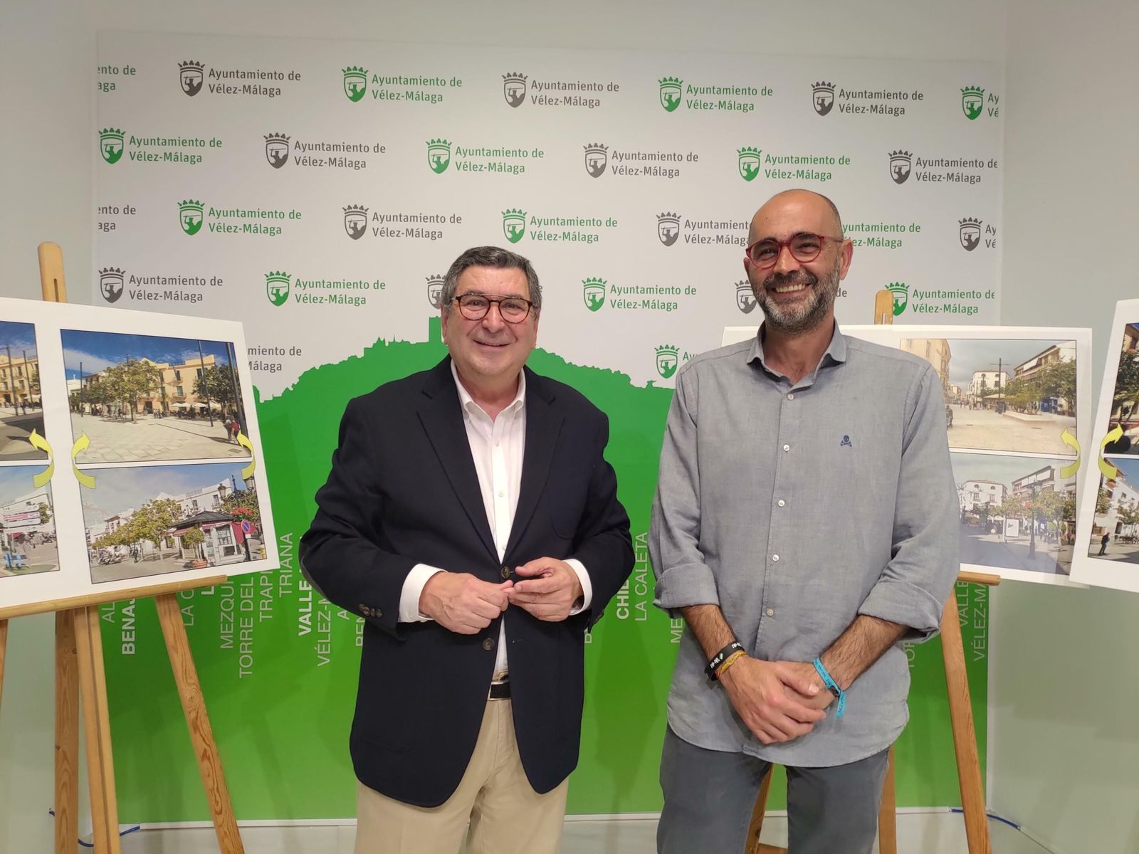 Finalizan las obras de peatonalización de Las Carmelitas en Vélez-Málaga.