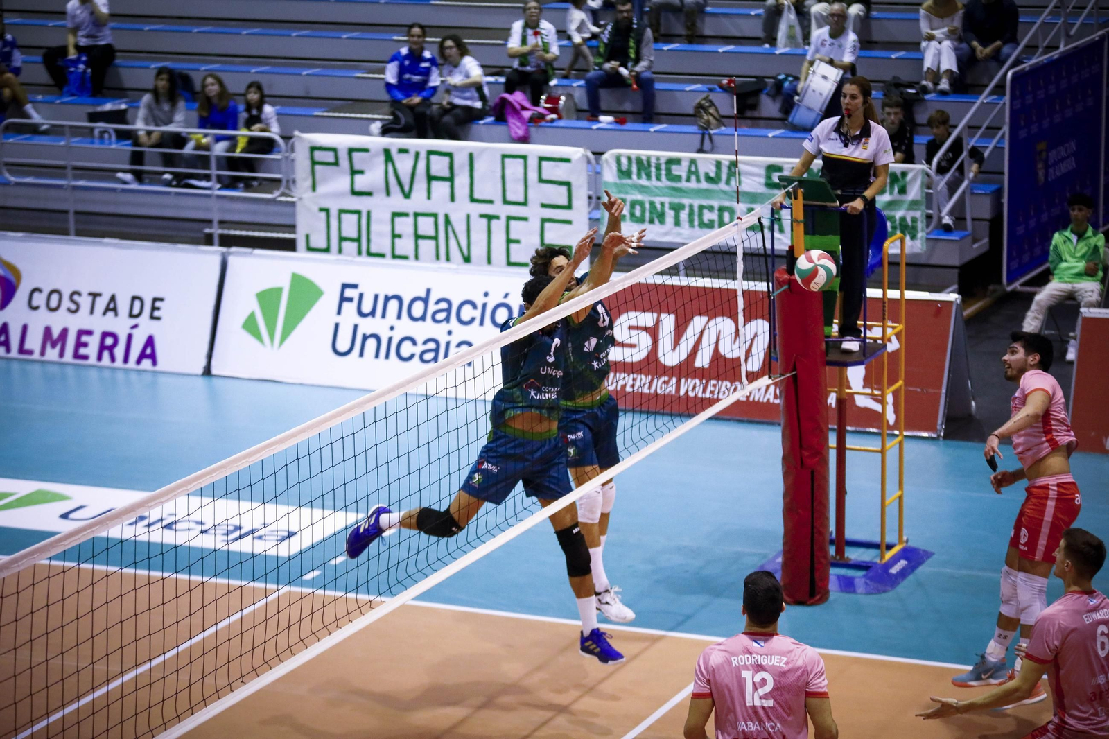 Unicaja Costa de Almería-Arenal Emeve de la Superliga, en imágenes