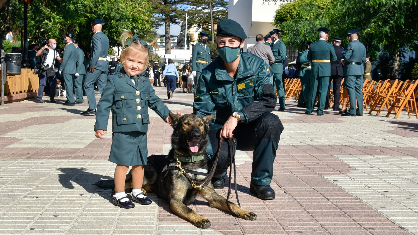 Las fotos de los actos de la Guardia Civil en Tarifa por la festividad de la Virgen del Pilar