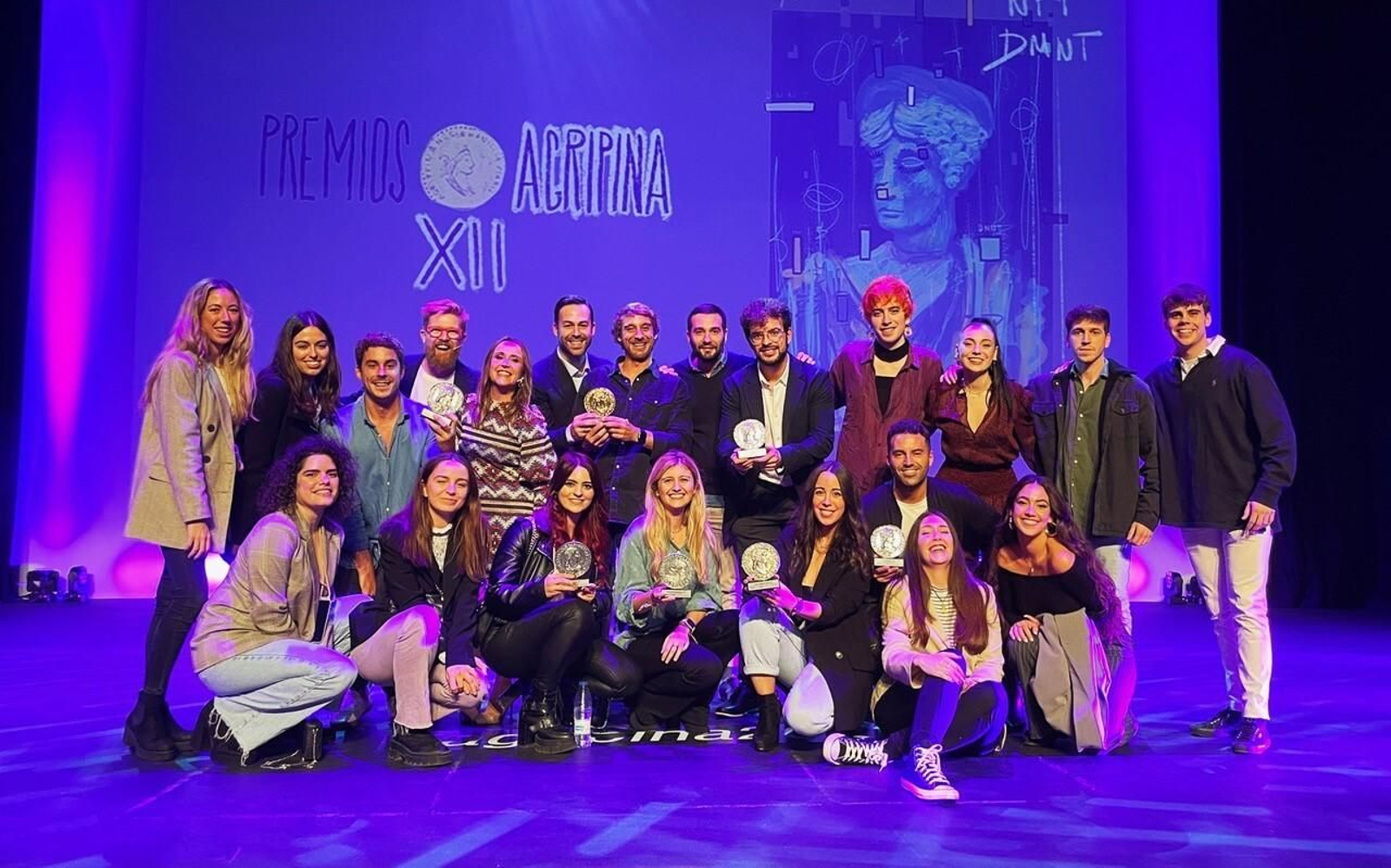 Equipo de Jumpers, elegida Mejor Agencia del Año 2022, en los Premios Agripina.