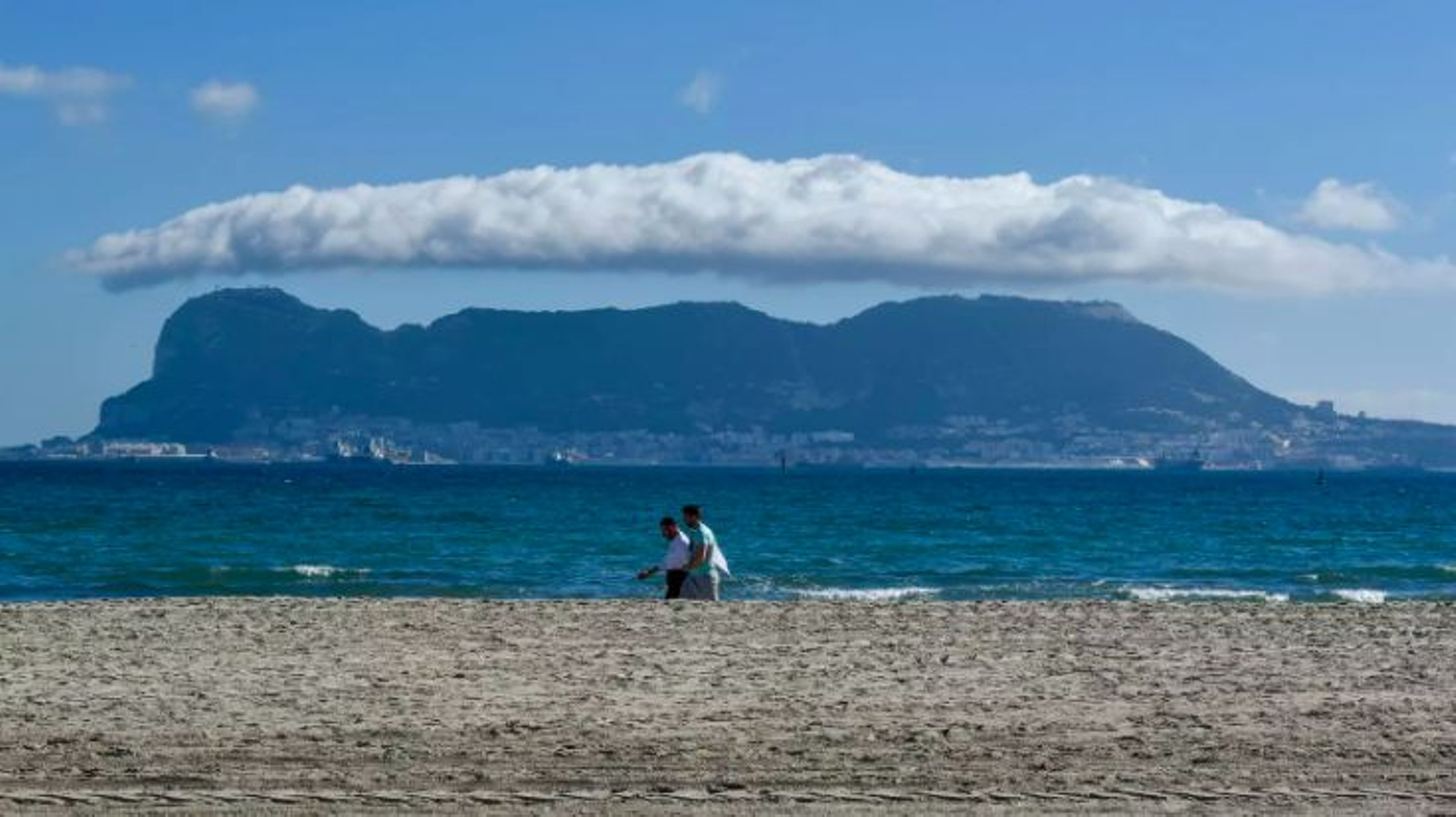 Playa del Rinconcillo en Algeciras Playa del Rinconcillo en Algeciras