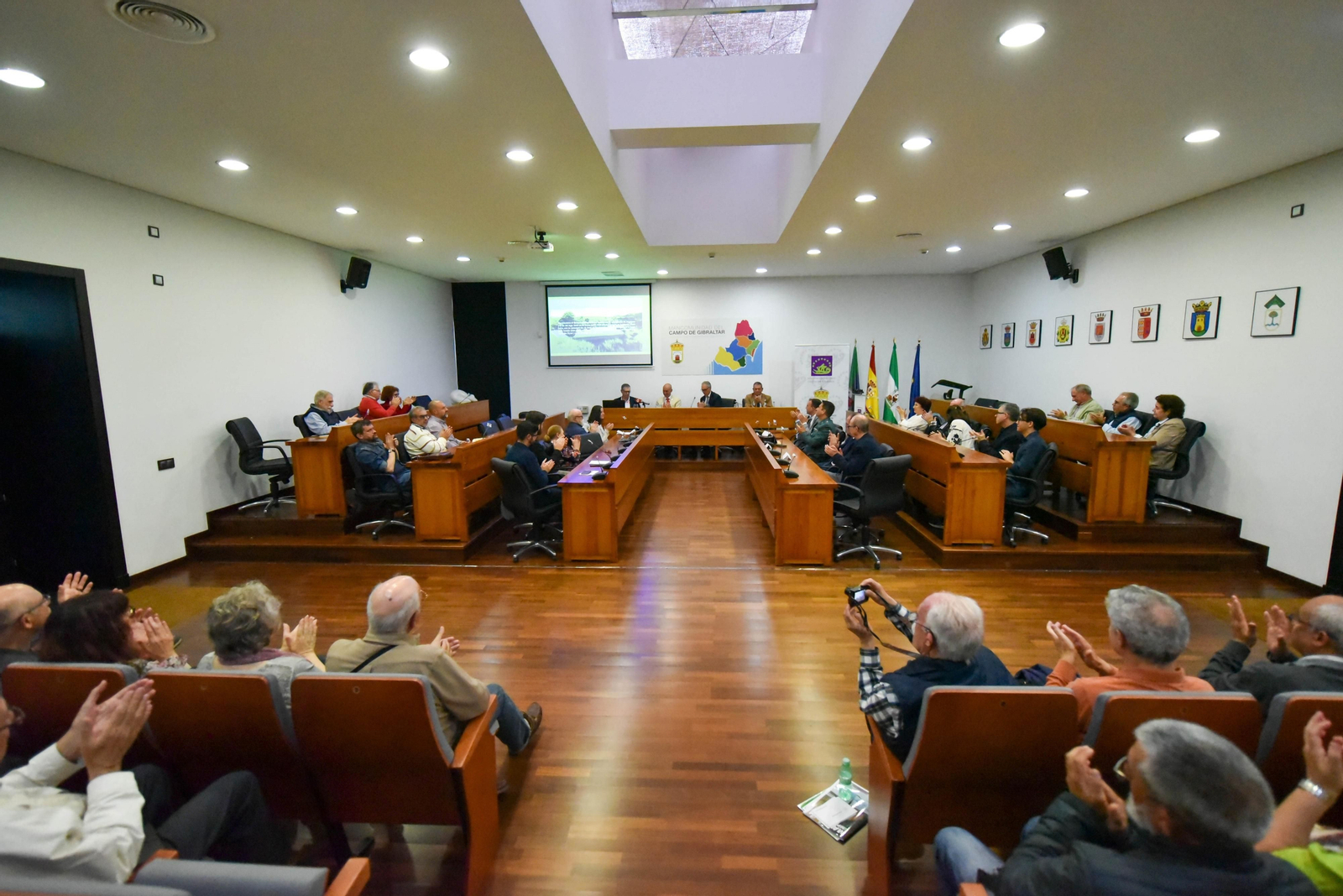 Presentación de la revista 'Almoraima' en la sede de la Mancomunidad de Municipios.