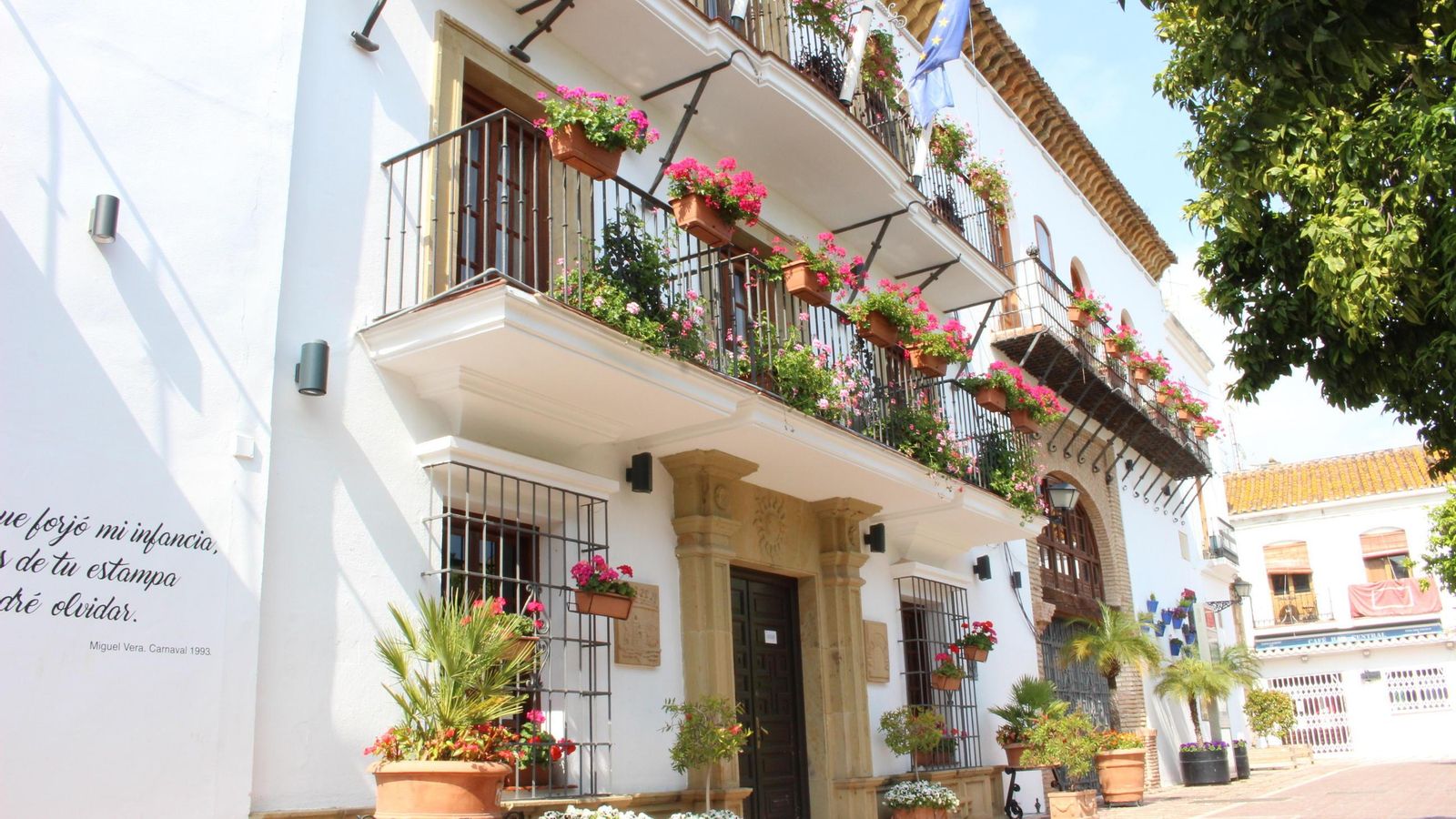 Vista del Ayuntamiento de Marbella, al que se reclaman más de 4 millones de euros. Vista del Ayuntamiento de Marbella, al que se reclaman más de 4 millones de euros.