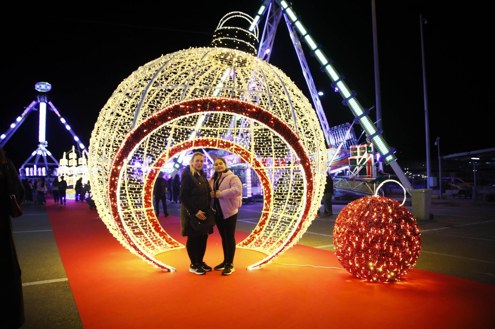 Las mejores imágenes del encendido navideño en Almería