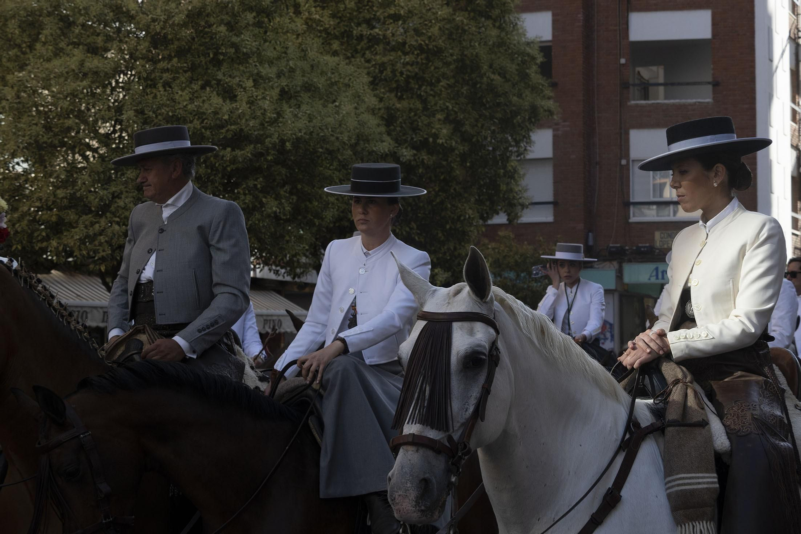 Todos los rocieros de la comitiva de la Hermandad de Huelva, en imágenes