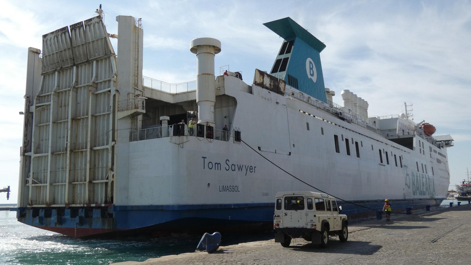 Primer atraque del buque que desde este jueves cubrirá la línea entre Málaga y Tánger Primer atraque del buque que desde este jueves cubrirá la línea entre Málaga y Tánger