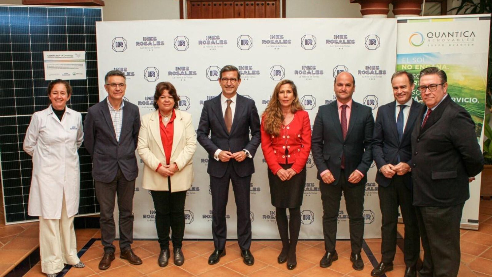 Presentación de placas de Inés Rosales