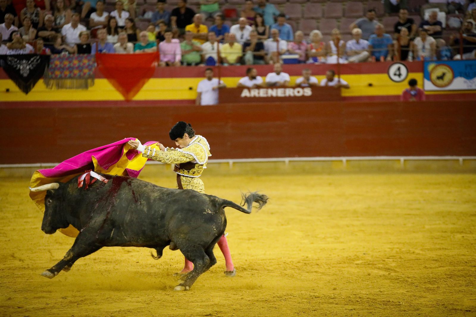 Imágenes de la corrida de toros en Roquetas de Mar