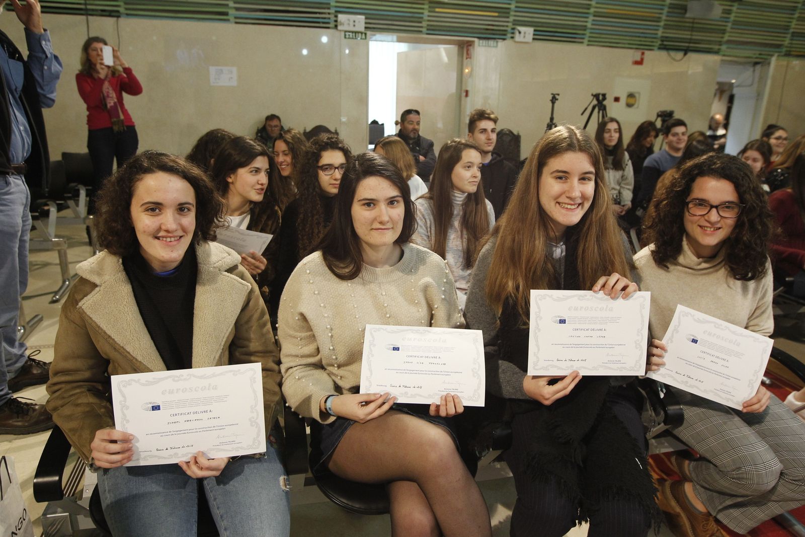 Los alumnos transmitieron sus inquietudes al alcalde.