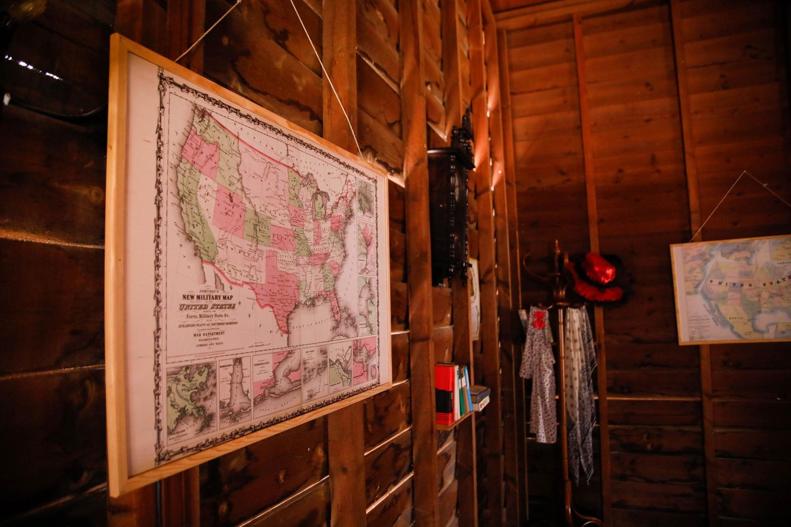 Imágenes del museo a los grandes empresarios y familias históricas de Almería