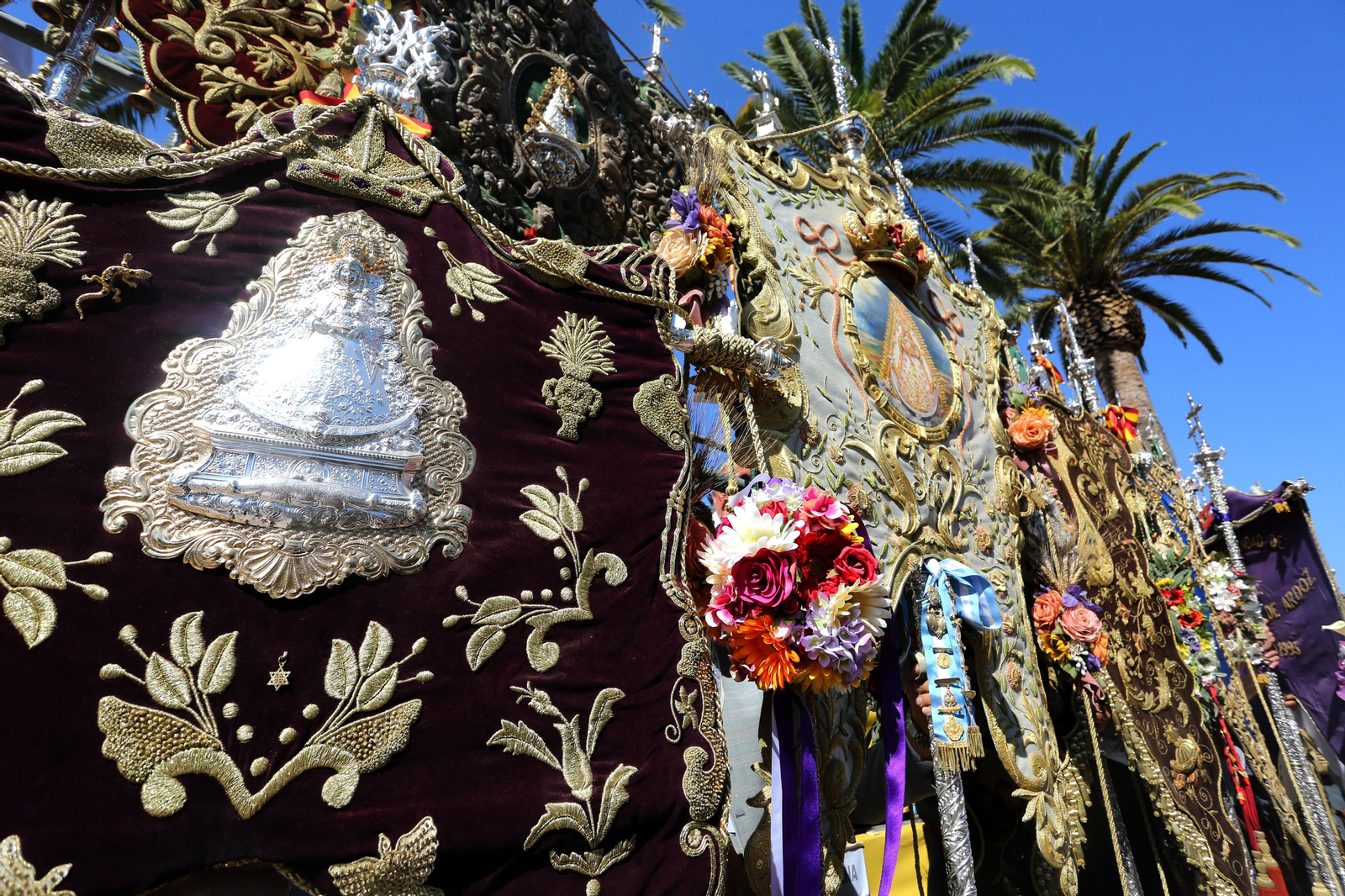 Imágenes de la misa de Pentecostés de la Romería del Rocío 2019