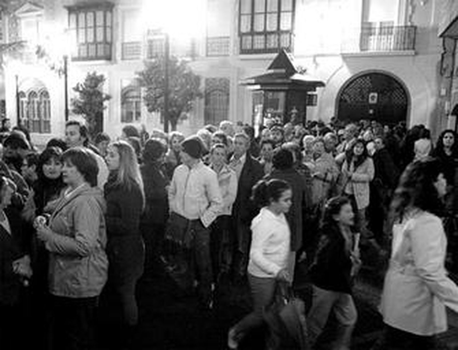 Imagen de público a la entrada del Gran Teatro, en la edición del Festival del pasado año.