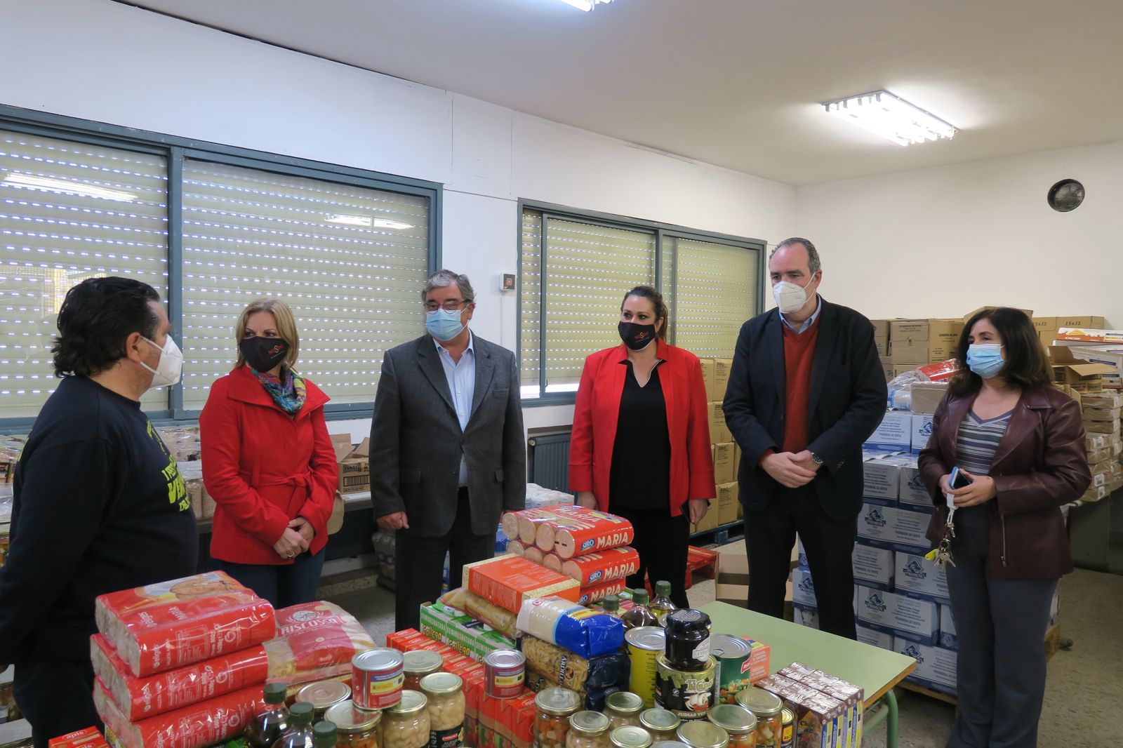 Un momento de la visita de este jueves en el Polígono Sur.