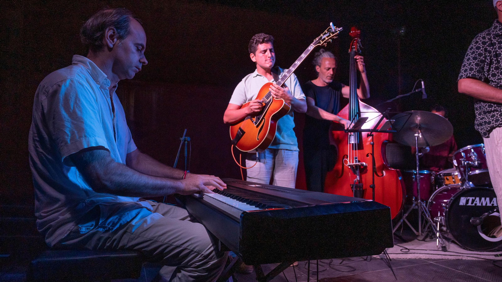 Jazz al relente de Rizoma ' Caballero & Oliver quartet ' en Alcultura, en imágenes