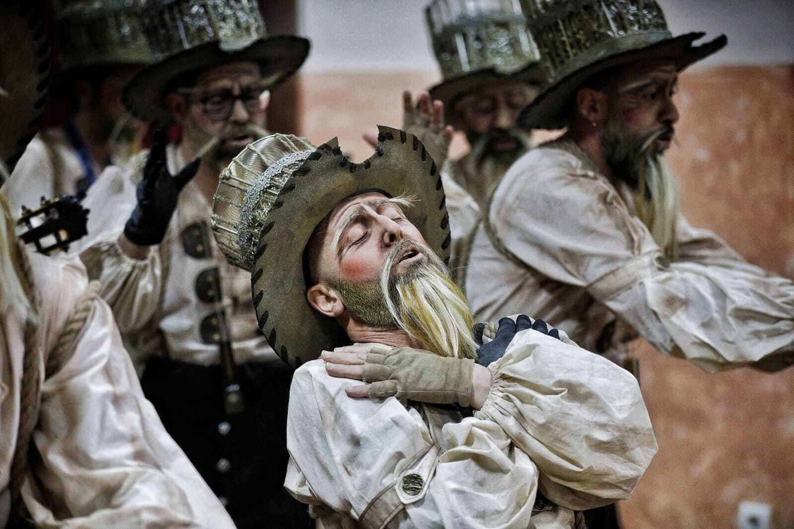 Comparsa 'La jaula de las locas'