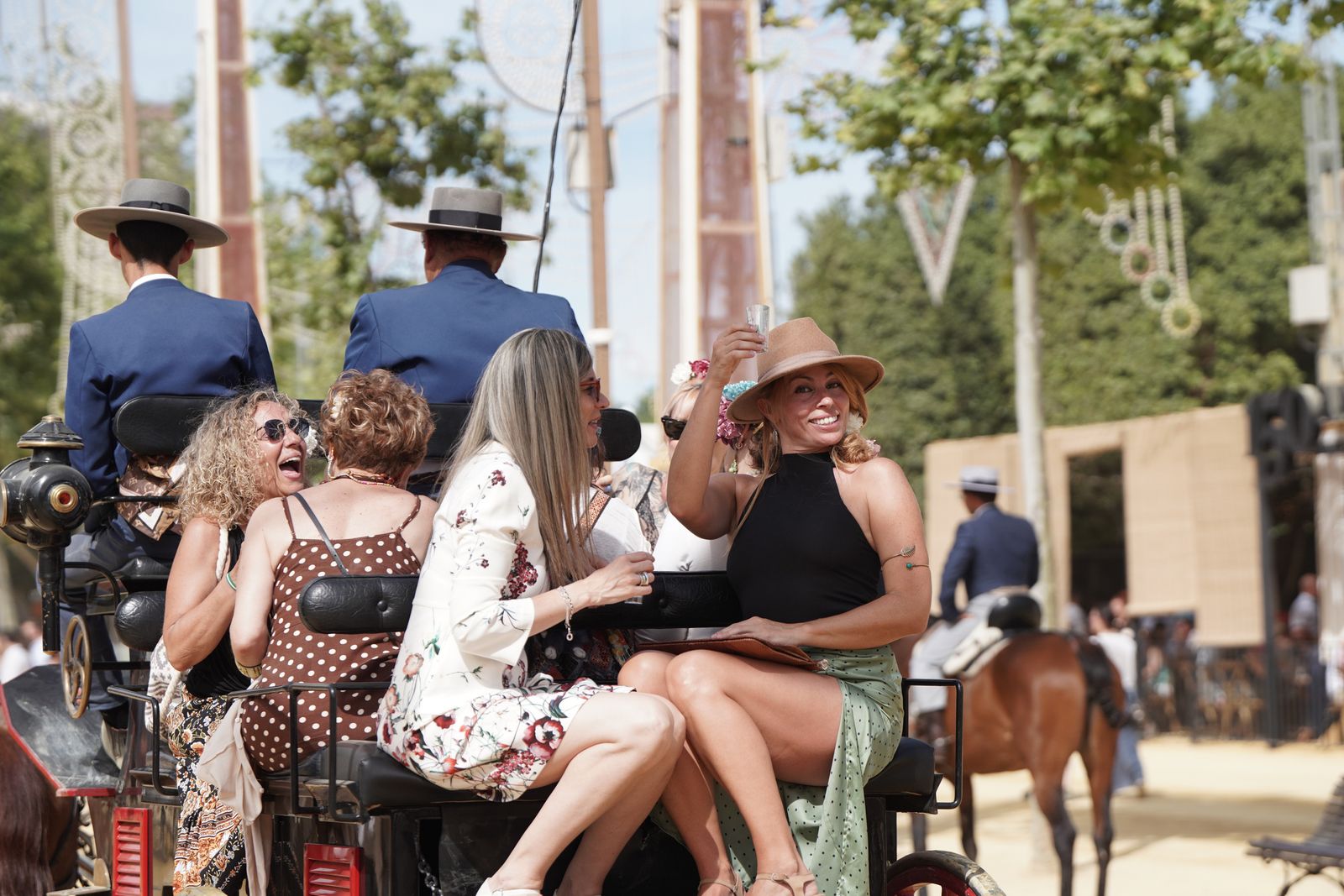 Búscate en las fotos  del jueves en la Feria de Jerez