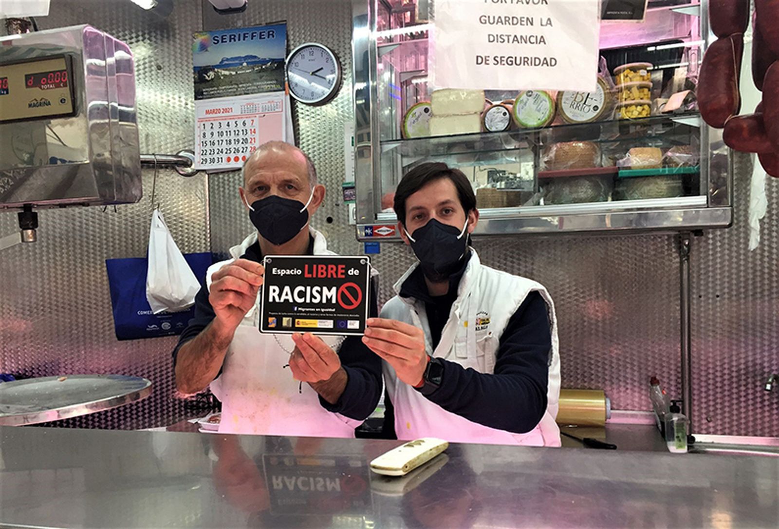 El puesto de Fernando García 'El Chato' en el mercado de Algeciras.