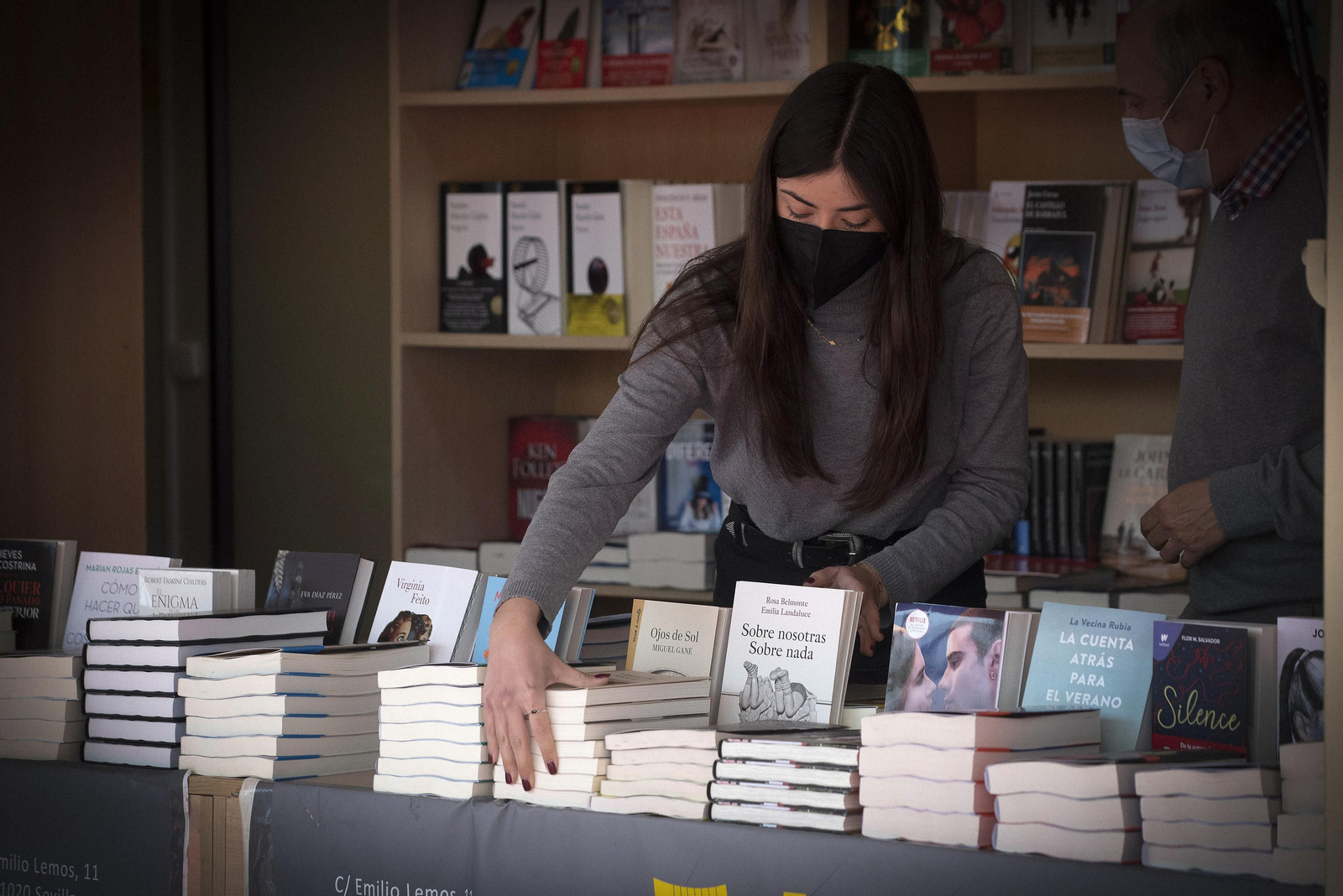 La Feria del Libro de Tomares, en imágenes