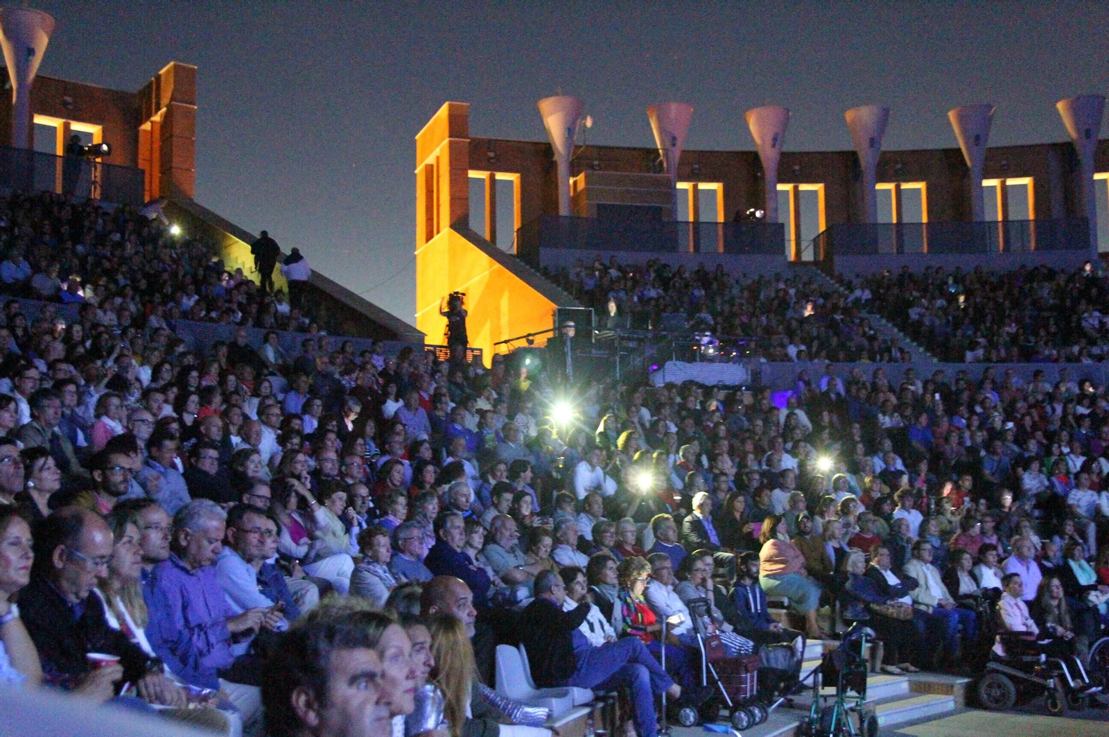 Concierto de Joan Manuel Serrat en imágenes