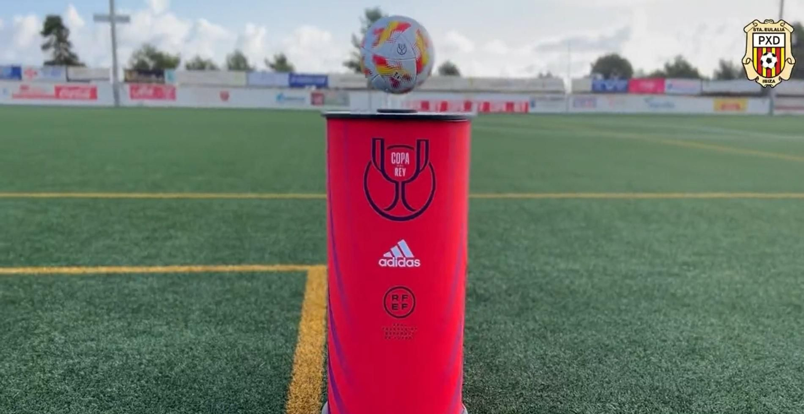 Sin televisión en directo, mañana de radio para el Peña Deportiva - Málaga CF