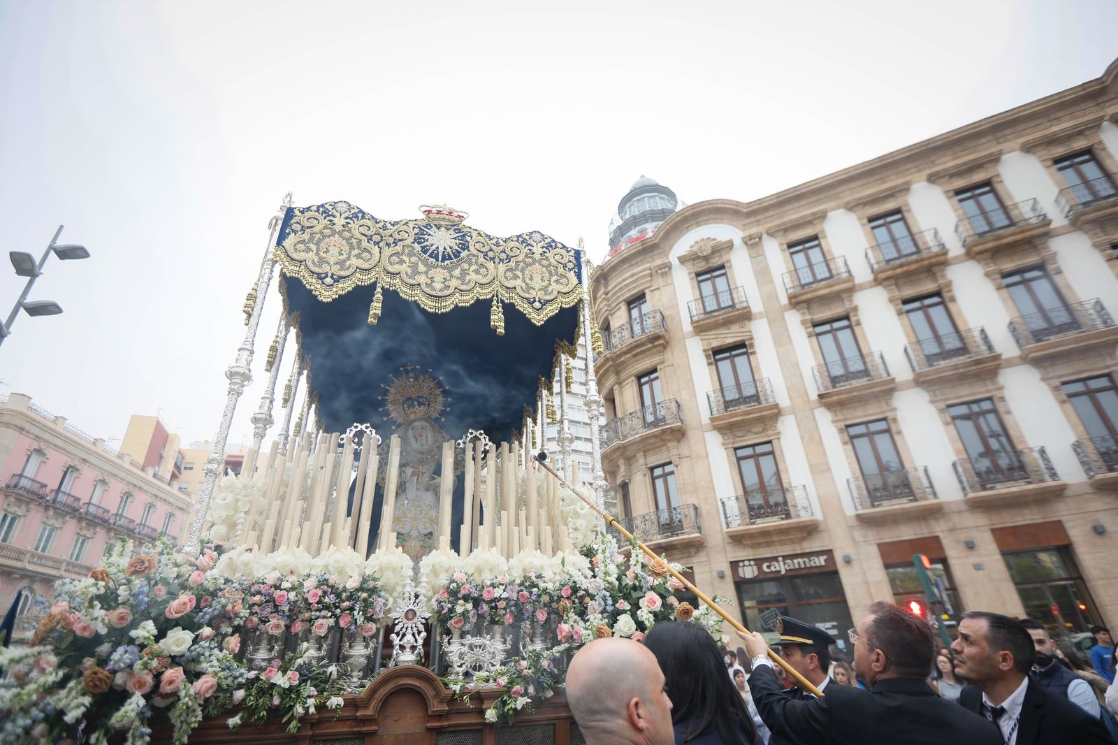 Mira como la cena sale a las calles de Almería tras las lluvias