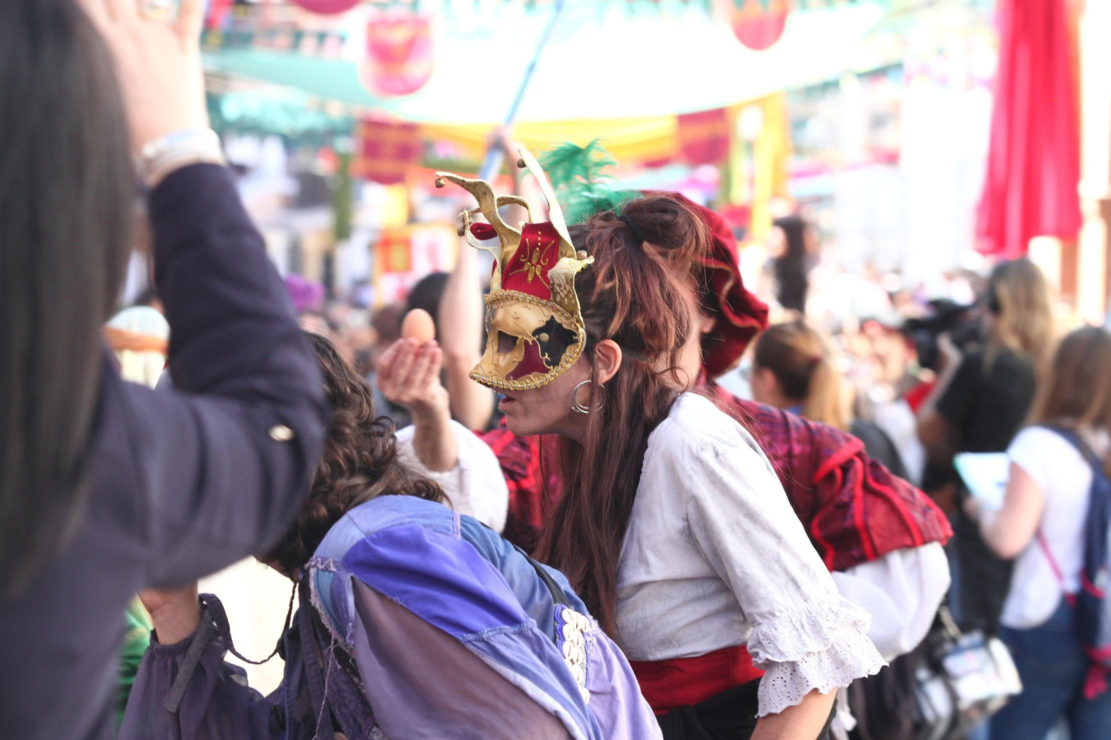 Imágenes del desfile de la XIX Feria Medieval del Descubrimiento, en Palos de la Frontera