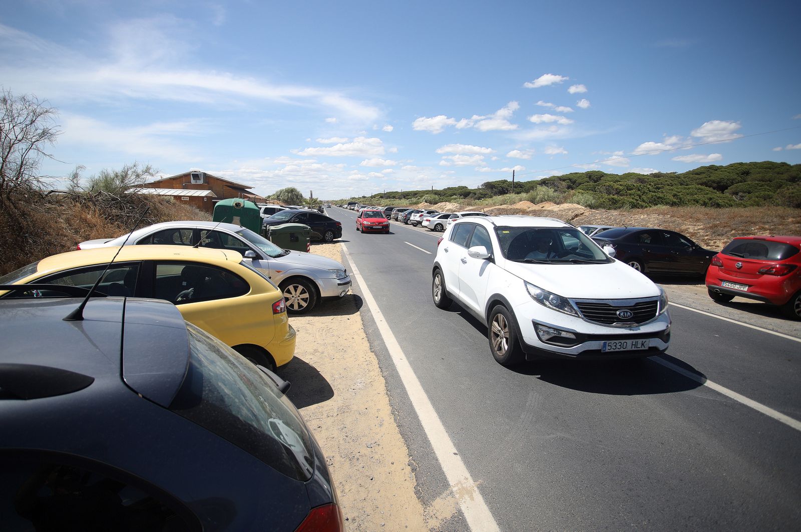 Imágenes de ambiente en la playa en la tarde del sábado