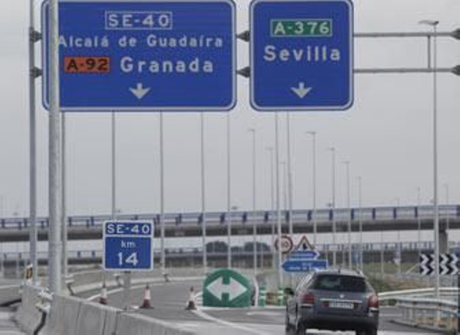 Fomento relicita la SE-40 de Alcalá a Dos Hermanas y la extiende al Puerto