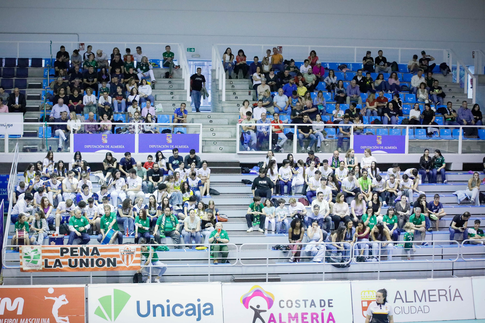 Imágenes del partido entre Unicaja Almería y Grupo Herce Soria