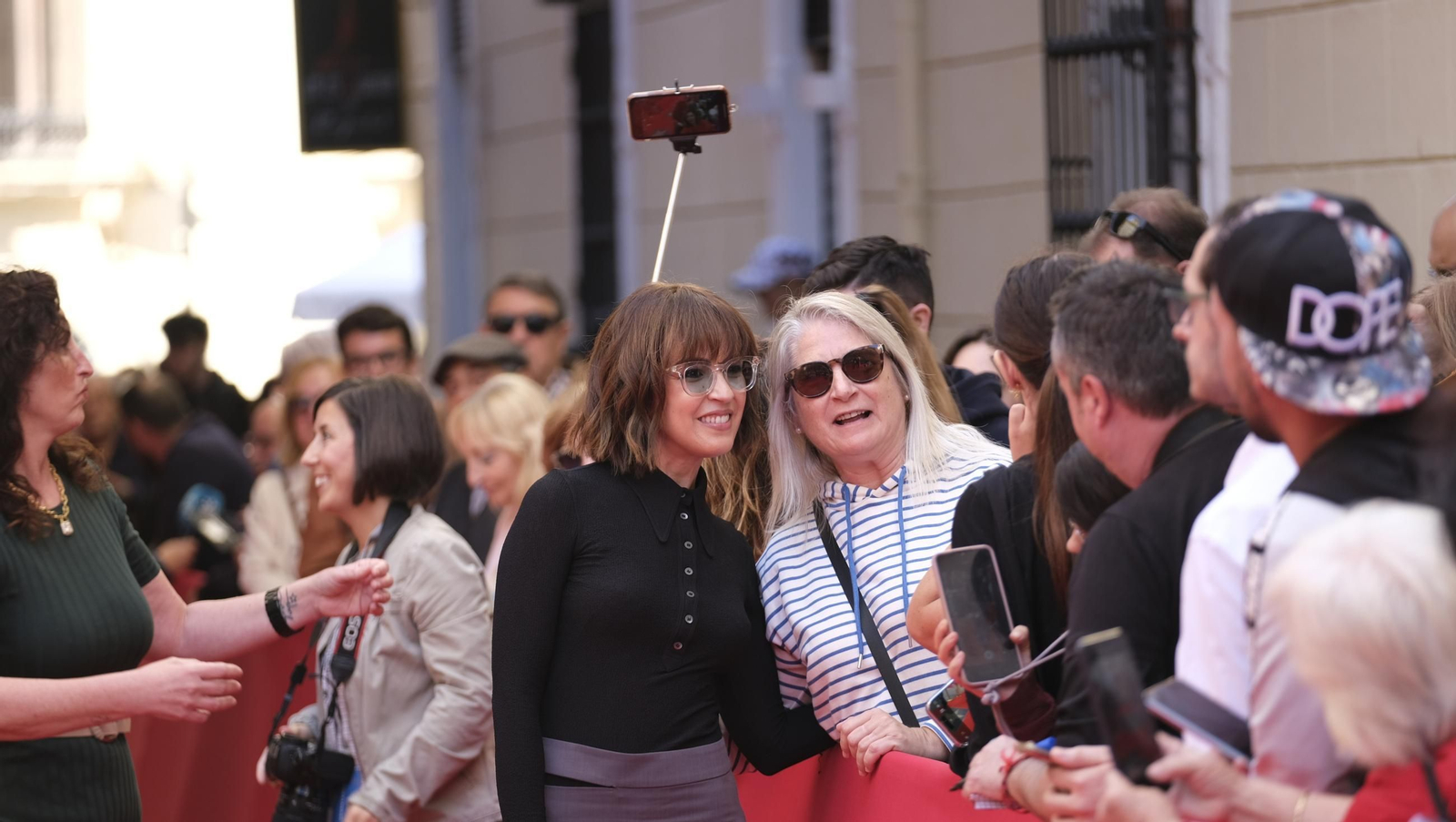 Verónica Sánchez, una estrella de FICAL en el Paseo de la Fama de Almería, en imágenes