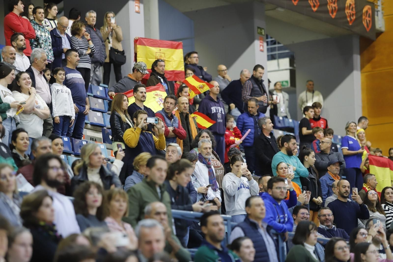 El Palacio Carolina Marín registró una buena entrada para ver a España.