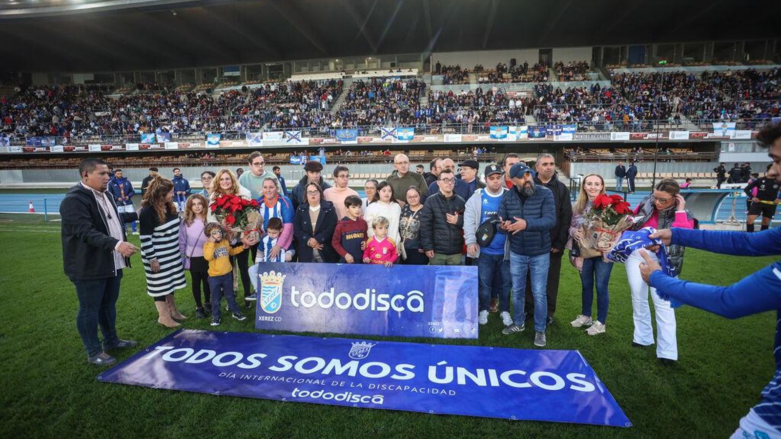 El acto celebrado en el estadio Chapín con el Xerez CD.