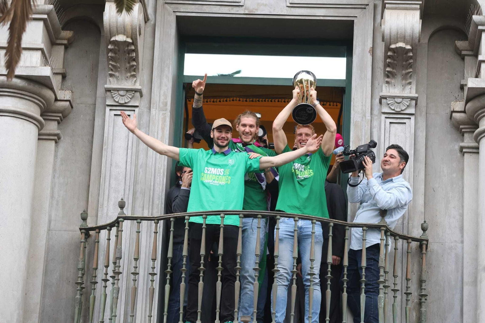 El Unicaja ofrece el título a Málaga, en fotos