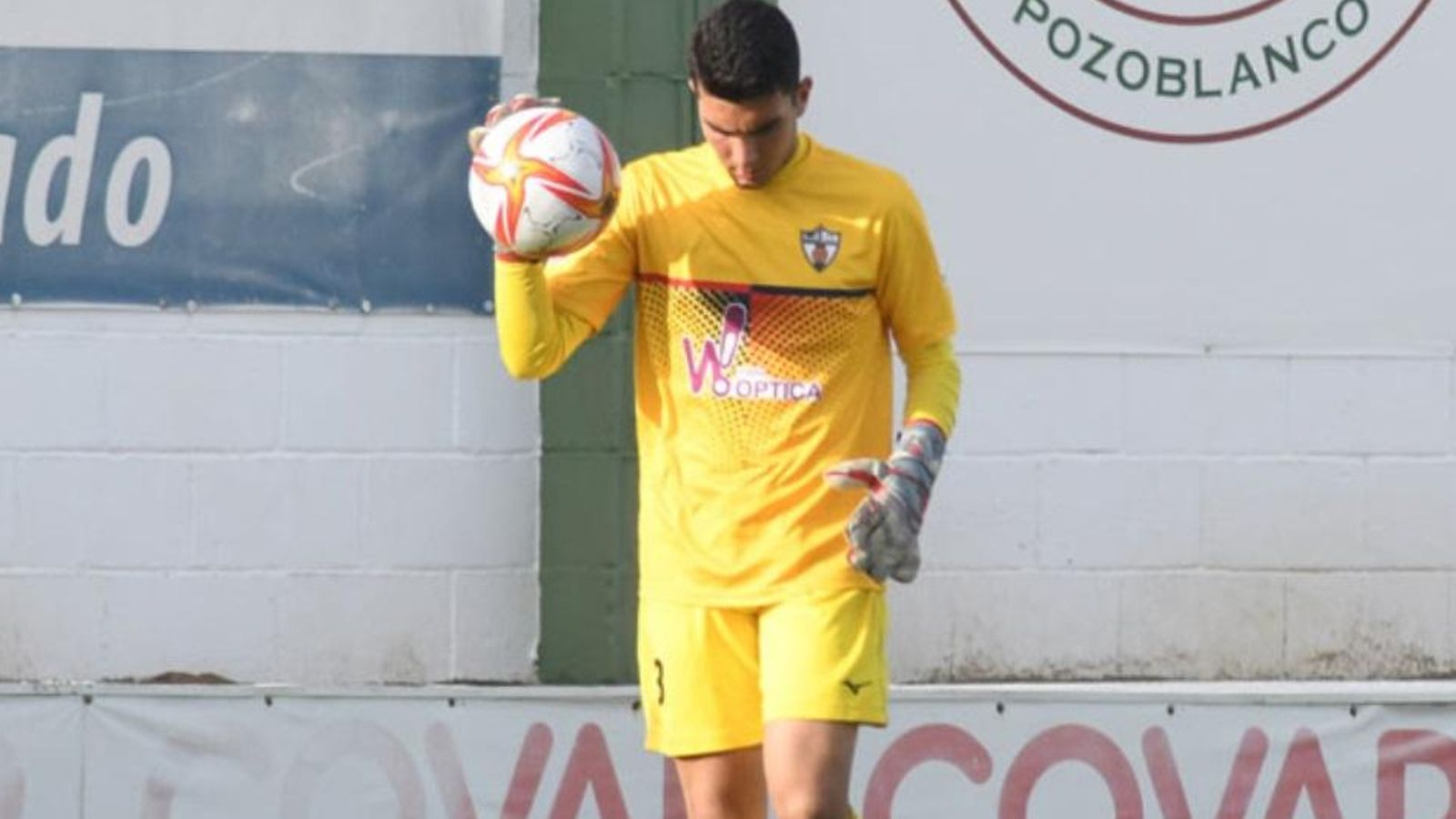 Christian López en su etapa en el Pozoblanco.