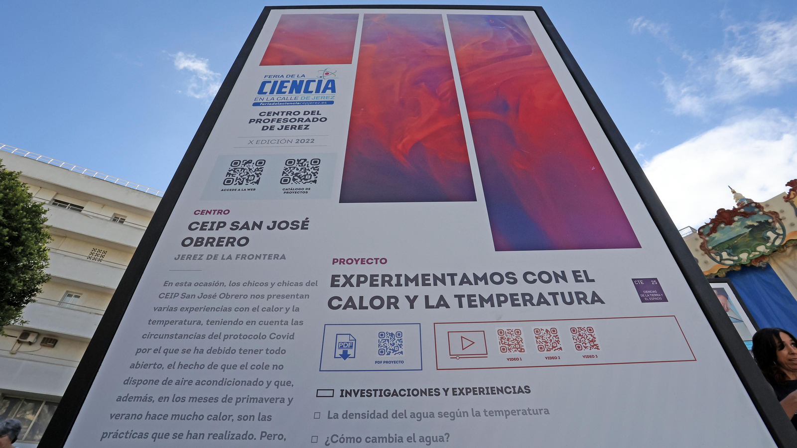 Imágenes de la exposición de la X Feria de la Ciencia en la Calle en Jerez