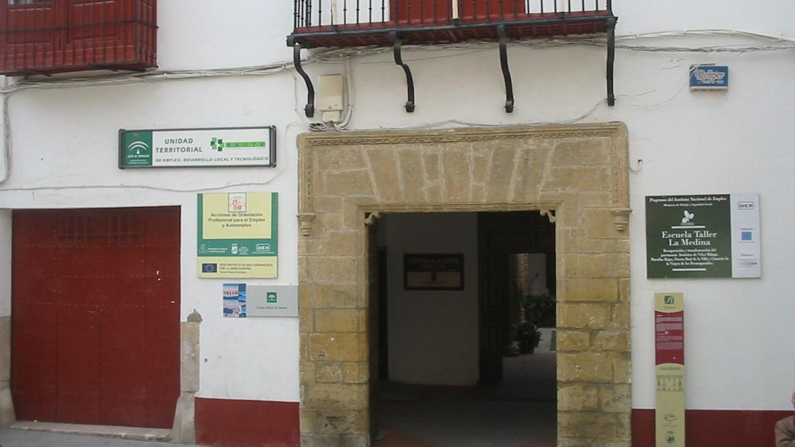 El hombre sin rostro se aparece en la Casa Cervantes.