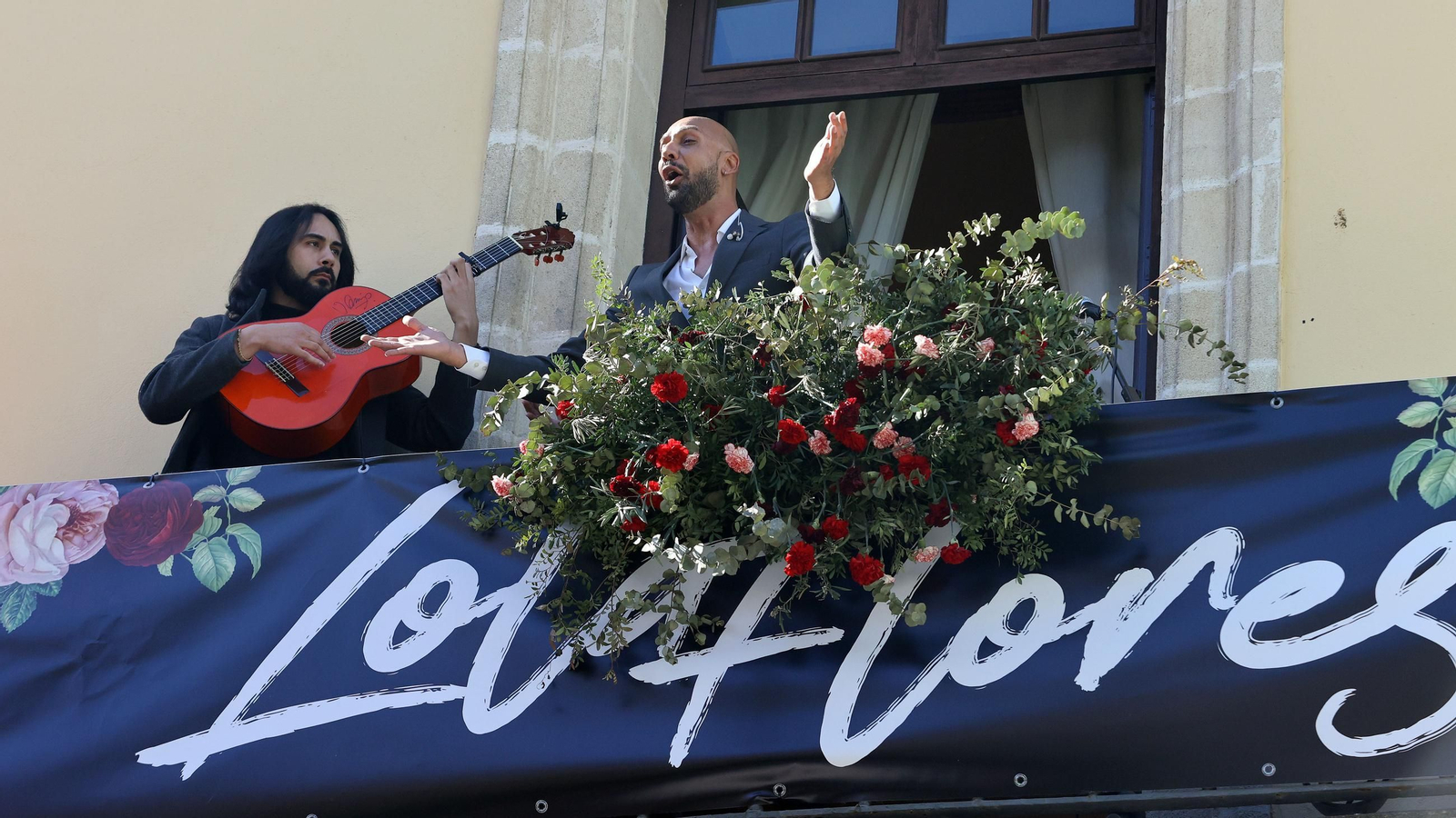 Imágenes de los balcones de Lola Flores en Jerez