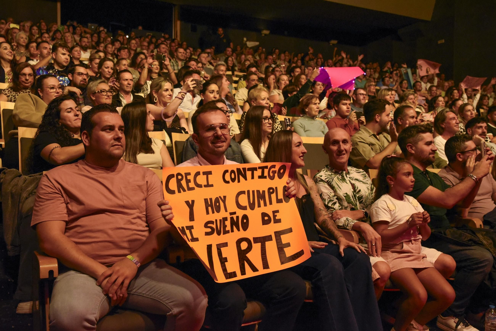 Las fotografías del concierto de Melody en el Palacio de Congresos de La Línea