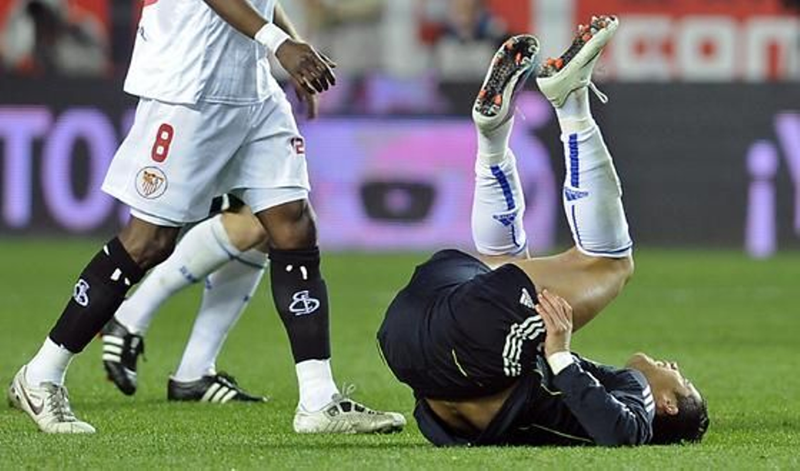 El Sevilla pierde 0-1 con el Real Madrid en la ida de las semifinales de la Copa del Rey. / AFP