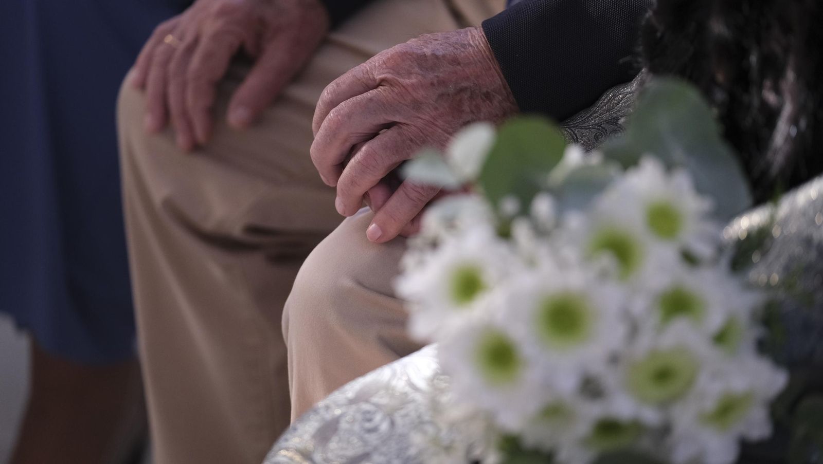 Brindis por 75 años de amor de Carmen y Roque, en imágenes