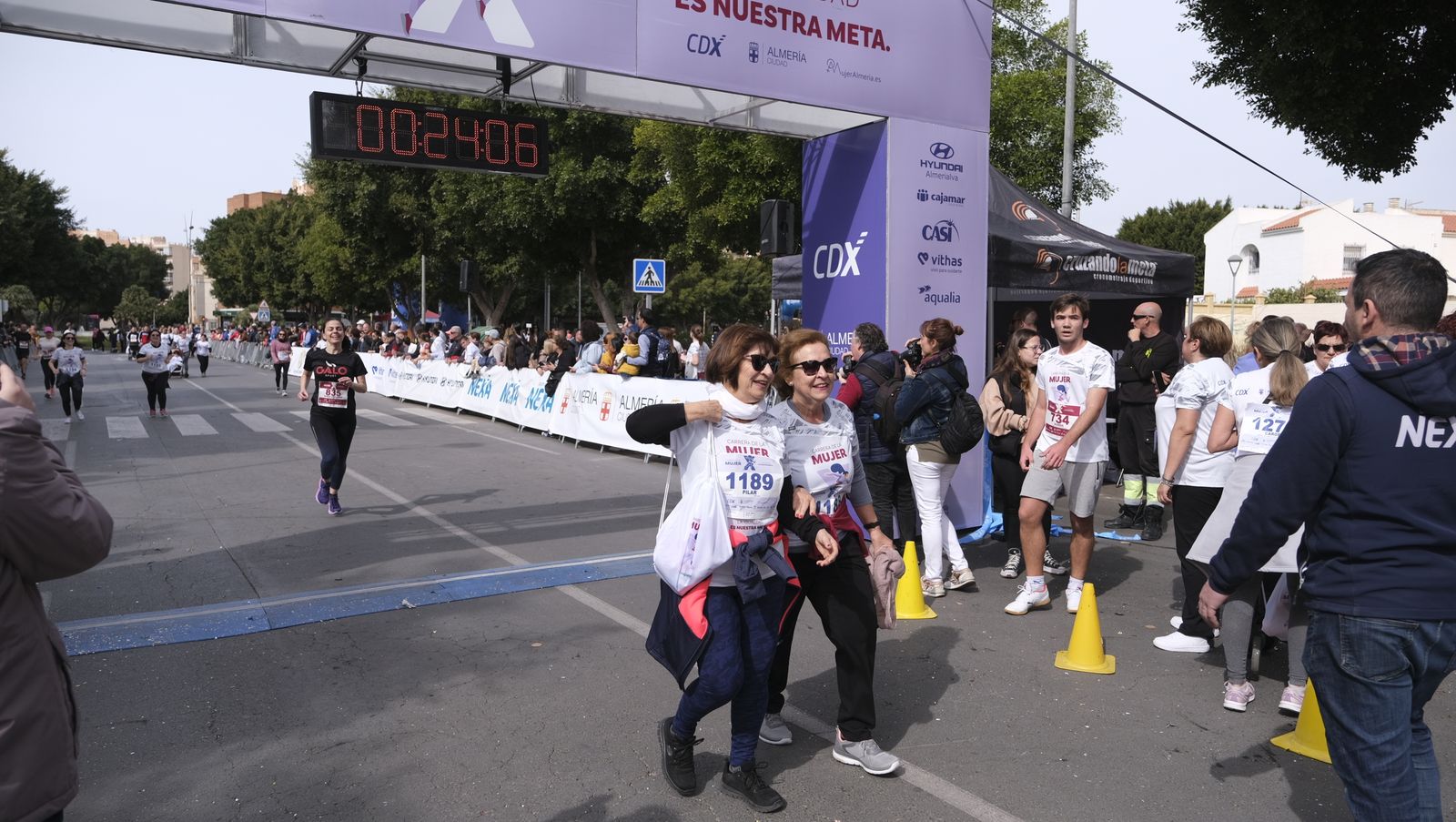 Imágenes de la Carrera de la Mujer 2023 en Almería