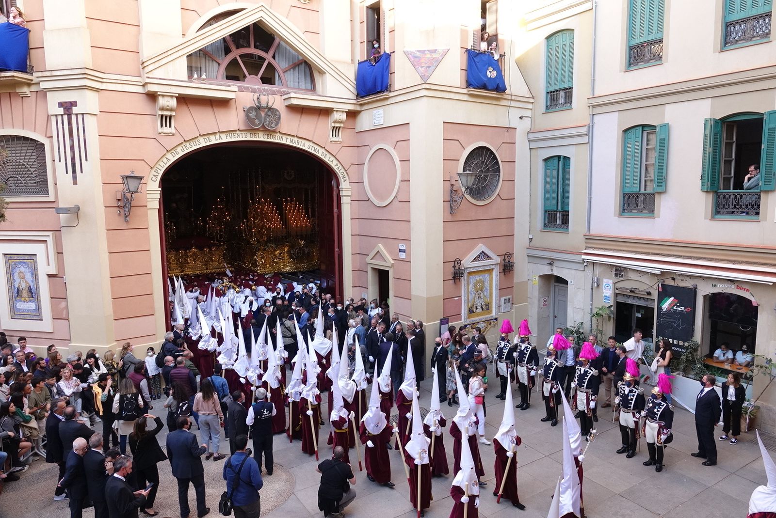 Las fotos de la Paloma, en el Miércoles Santo de Málaga