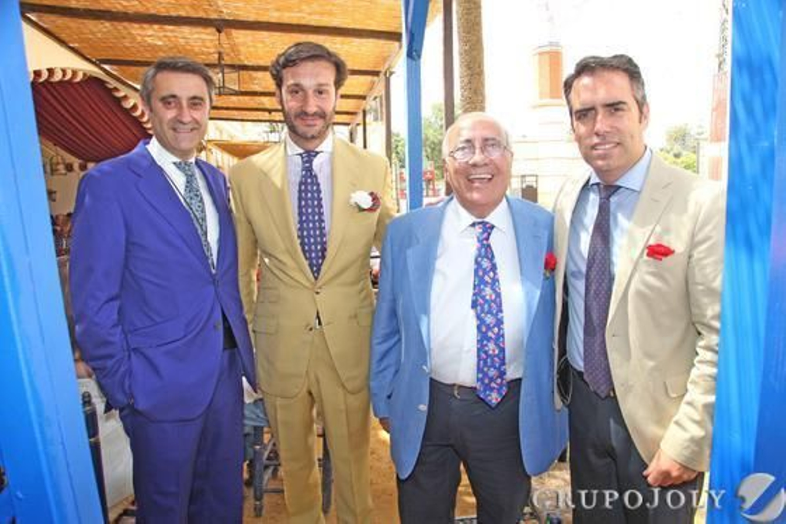 Faustino Rodríguez, propietario del Bar Juanito e Hijo Predilecto de Jerez; Eduardo Peña y Juan Carlos Zorío, gerente comercial y director comercial de González Byas, respectivamente, y Rafael Navas.

Foto: Vanesa Lobo