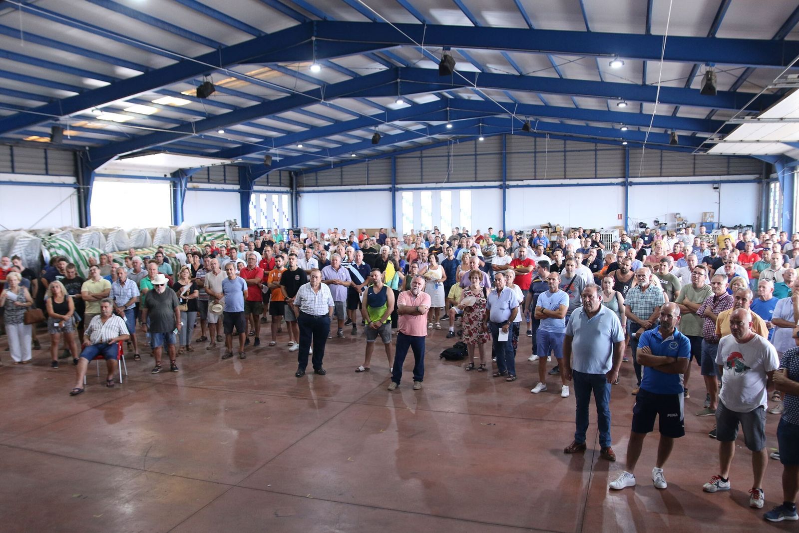 La Mesa del Agua se concentra contra la rebaja en el suministro de agua desde la desaladora de Carboneras
