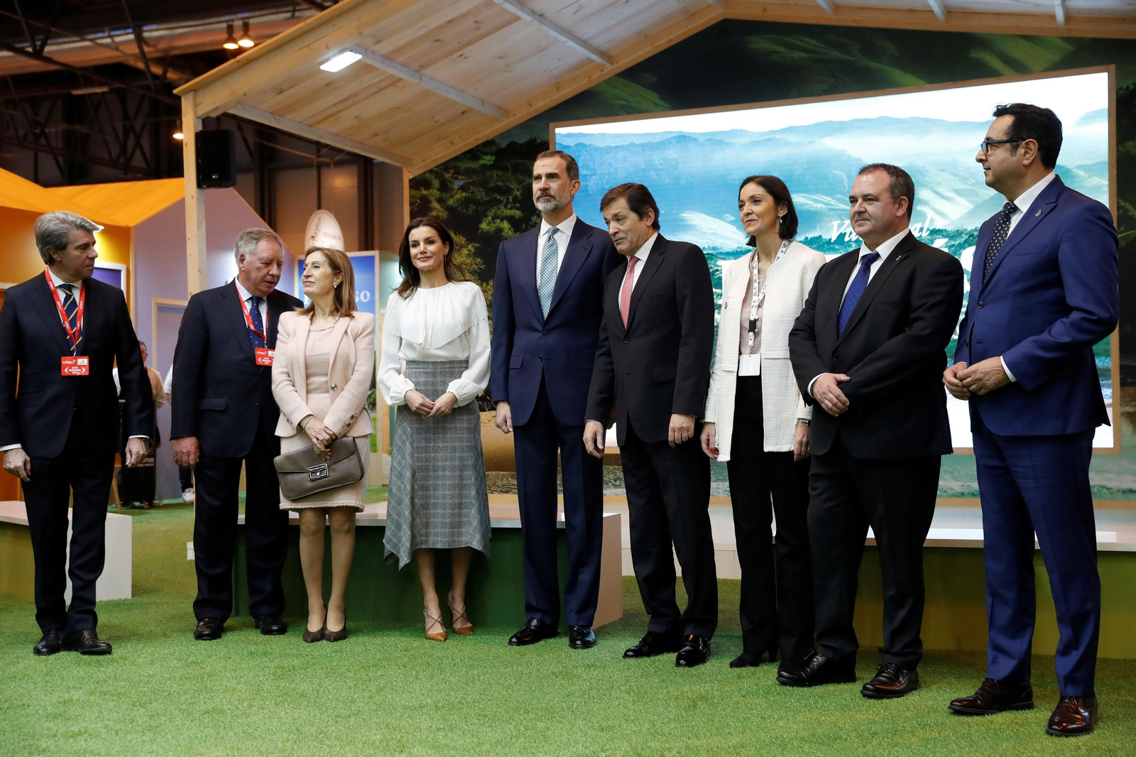 Las imágenes de la inauguración de FITUR, protagonizada por las protestas del taxi