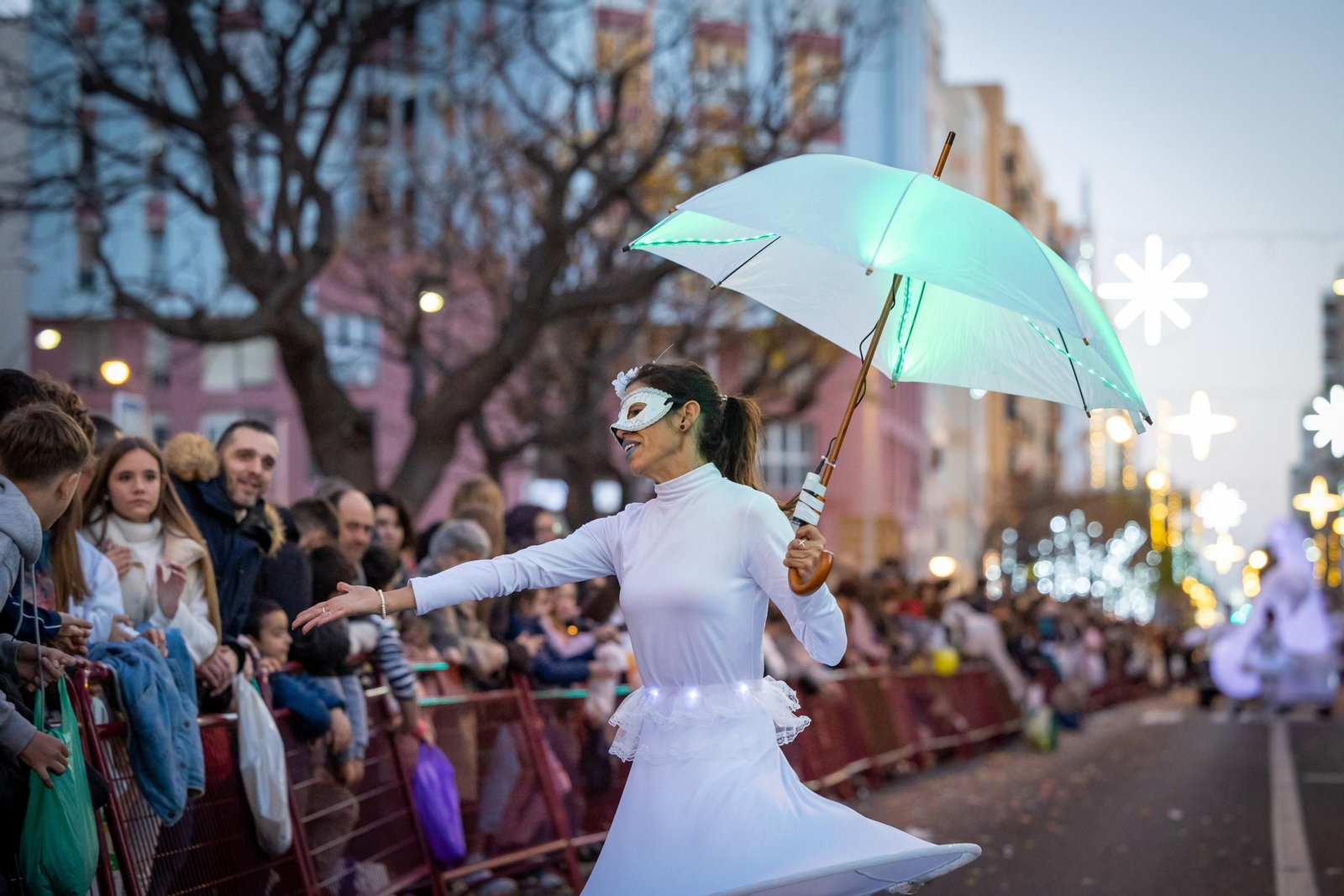 Todas las imágenes de la cabalgata de los Reyes Magos en Cádiz
